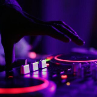 Pixabay Music Thailand (คลังดาวน์โหลดเพลงสไตล์ไทยฟรีสายขาว ดนตรีประกอบทำคลิปไม่ติดลิขสิทธิ์ 100%)